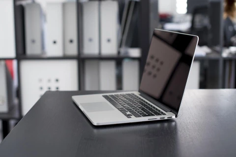 Jaki laptop do 2000 złotych wybrać?