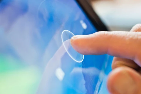 Laptopy z ekranem dotykowym – zalety i wady